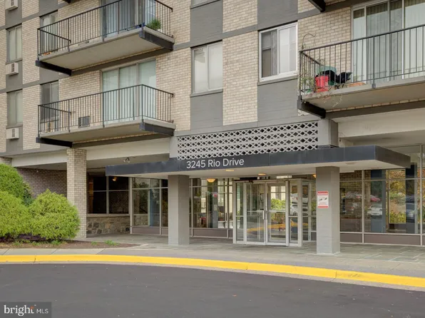 3245 Rio Dr APT 1002, Falls Church, VA 22041
