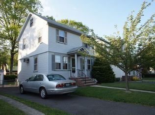 28 Palisade Rd, Linden, NJ 07036