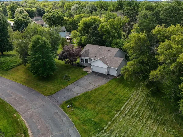 7268 256th St, Wyoming, MN 55092