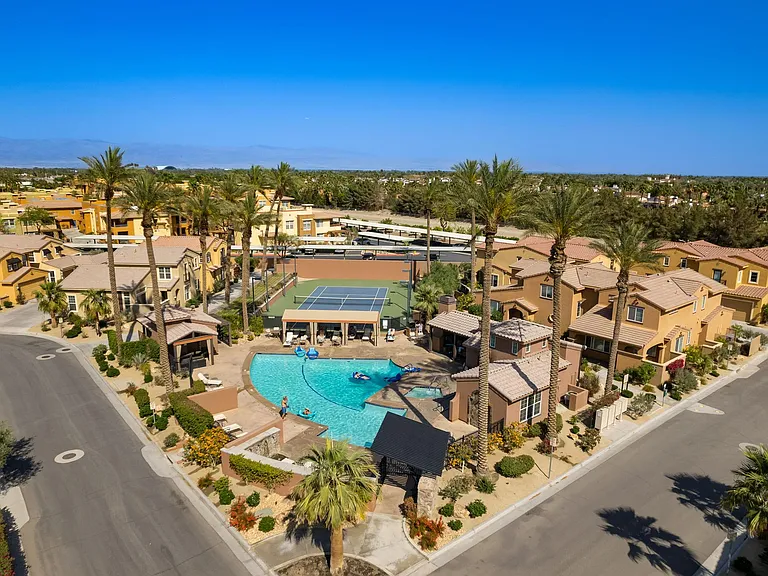 52230 Desert Spoon Ct — Photo 49