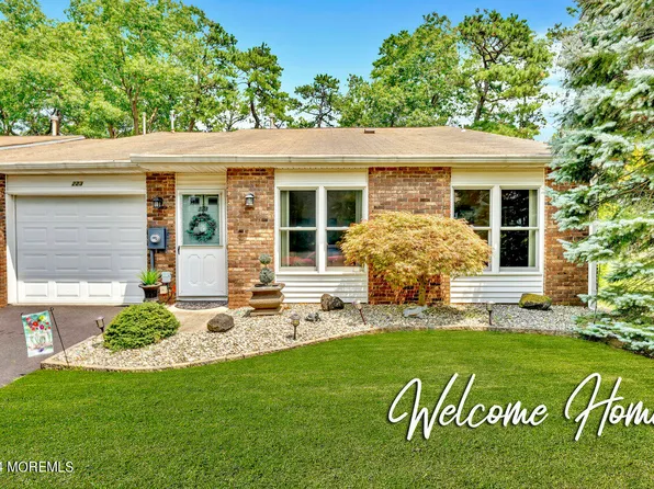 223 Cloverdale Drive, Lakewood, NJ 08701