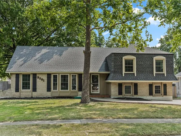 9501 Connell Dr, Overland Park, KS 66212