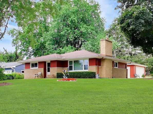 41588 N Illinois St, Zion, IL 60099