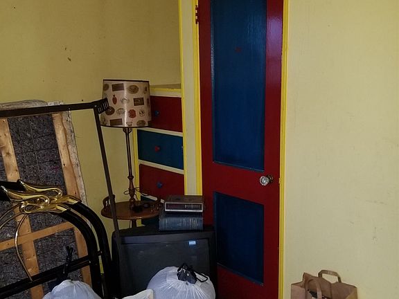 5th image of 850 S Edison Ave