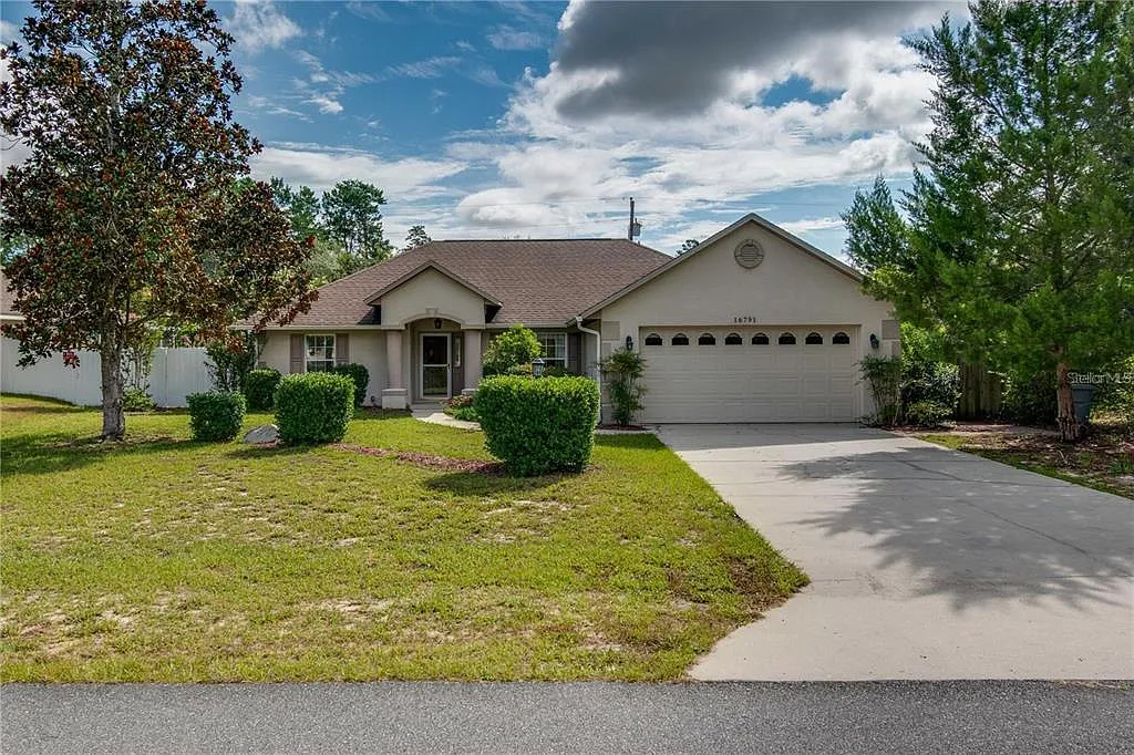3 bed, 2.0 bath, 1703 sqft, $2,495 — Photo 1