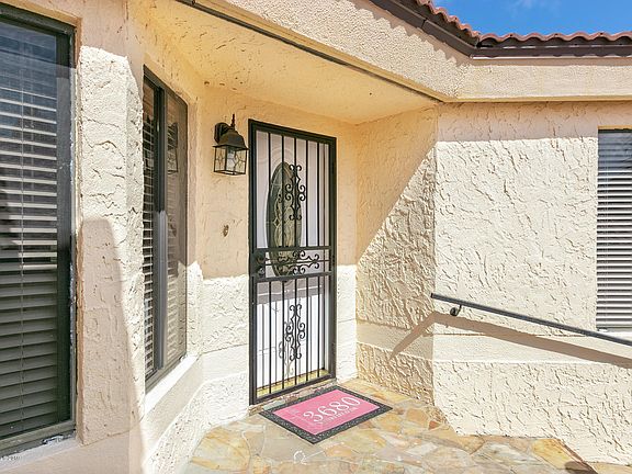 5th image of 3680 Muirfield Dr