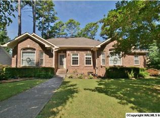 1652 Longleaf Dr NW, Huntsville, AL 35806