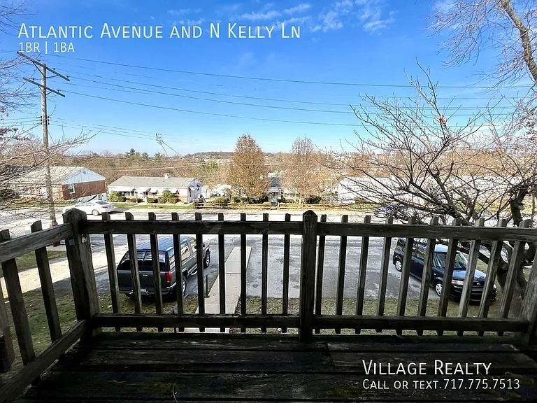 Atlantic Ave — Photo 16
