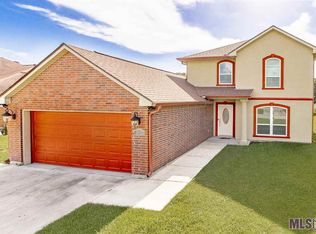 5147 Salinger Dr, Darrow, LA 70725