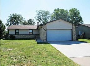 1st image of 4464 N Edgemoor Dr