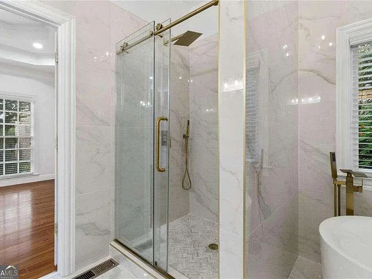 1711 Summit Glen Ln — Photo 5