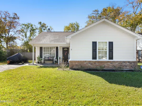 7 Harvest Ln, Gulfport, MS 39503