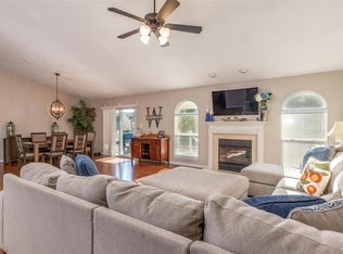 9911 Lockeport Point, Hillsboro, MO 63050