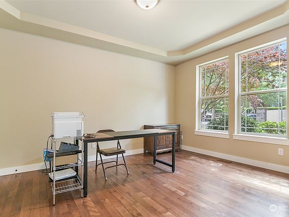3rd image of 1420 Harvest Avenue SE