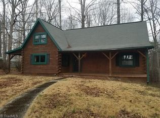 179 Farmbrook Rd, Mount Airy, NC 27030