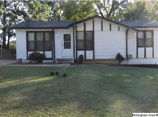 1333 Longbrook Dr, Bessemer, AL 35020
