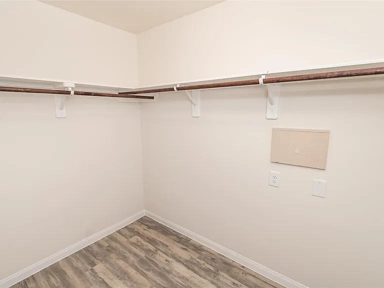 10023 Piave Dr — Photo 11