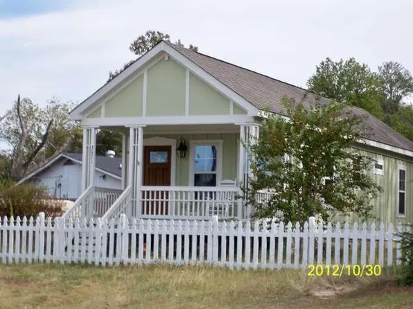 3671 Lyons St, Macon, GA 31206