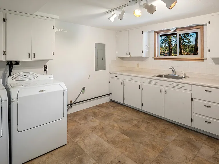 Full laundry room