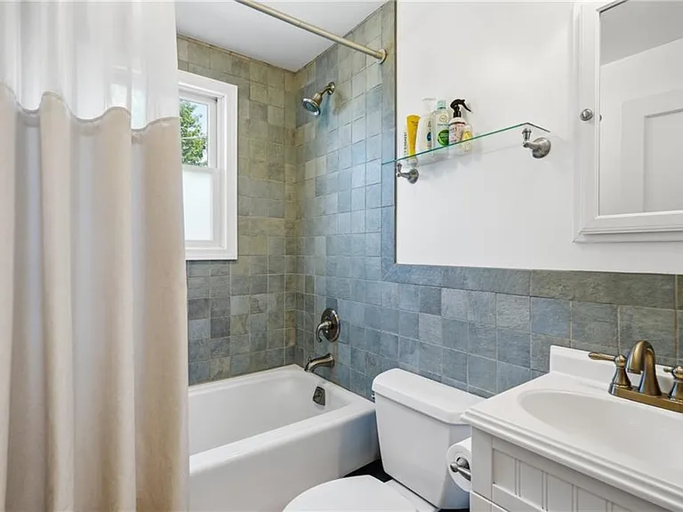 25 King Rd — Photo 21