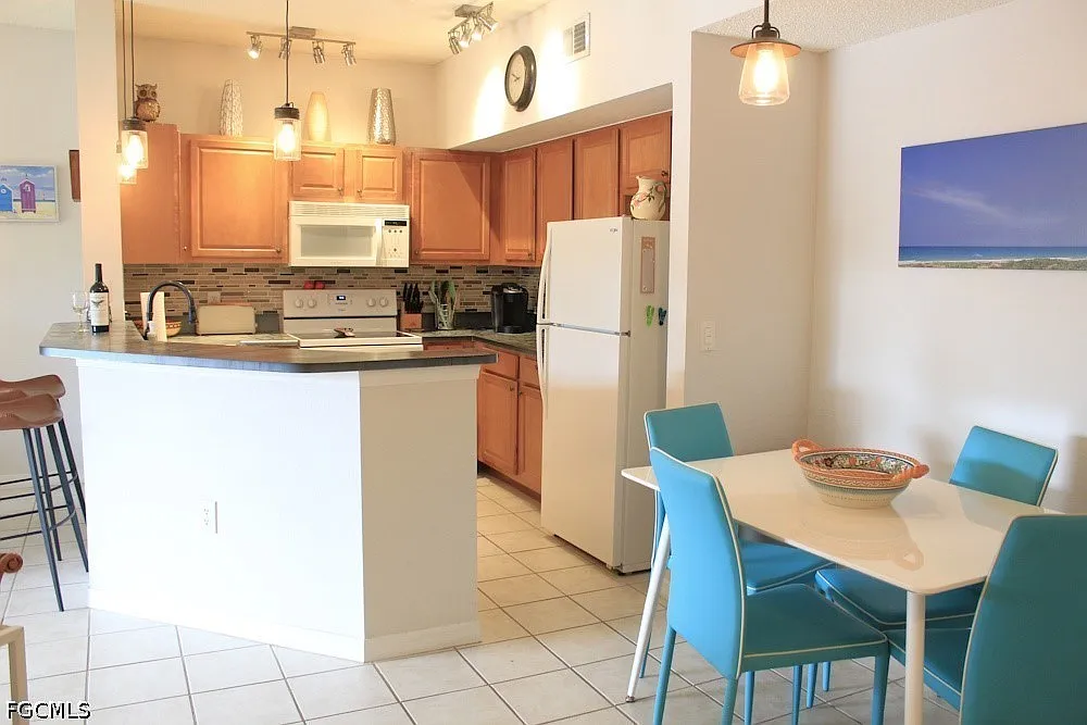 1 bed, 1.0 bath, 719 sqft, $2,800 — Photo 3