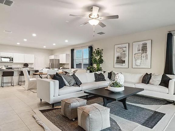 4th image of 36084 W San Sisto Ave