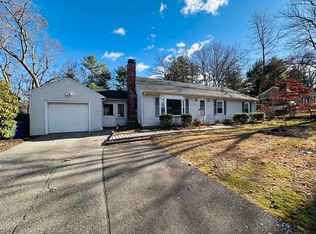 41 Kerry Dr, Springfield, MA 01118