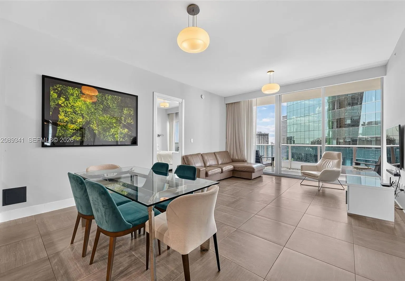 Epic West Condo — Photo 3