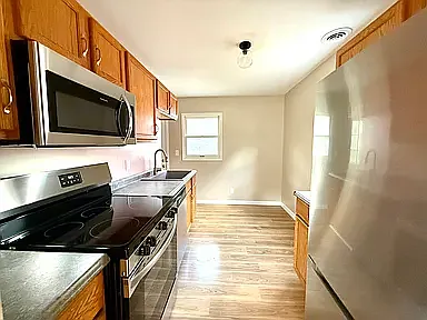 916 E Fairlawn Dr — Photo 4