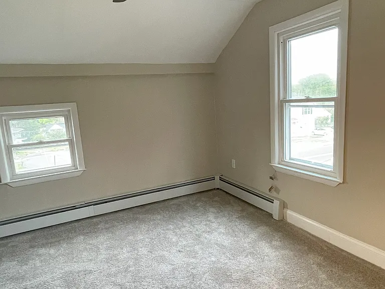 110 Scott St — Photo 20