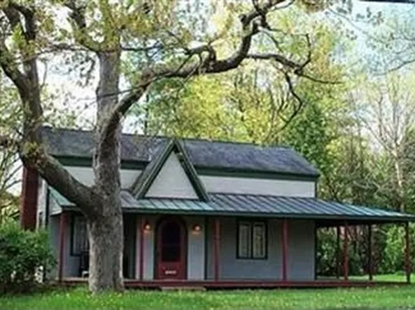 4036 Ridgewood Rd, Akron, OH 44321