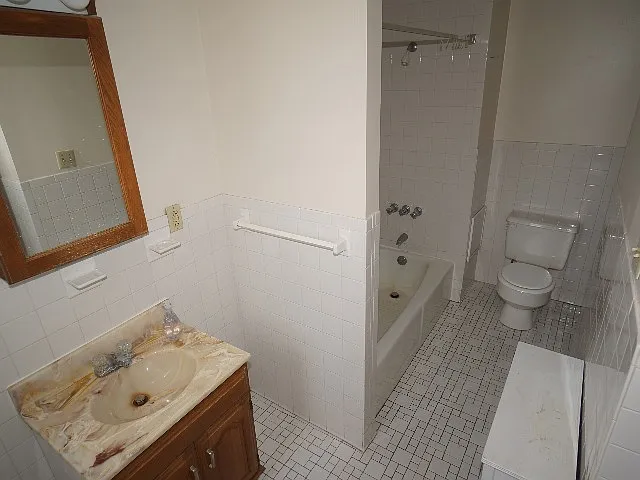 Bathroom Bathroom