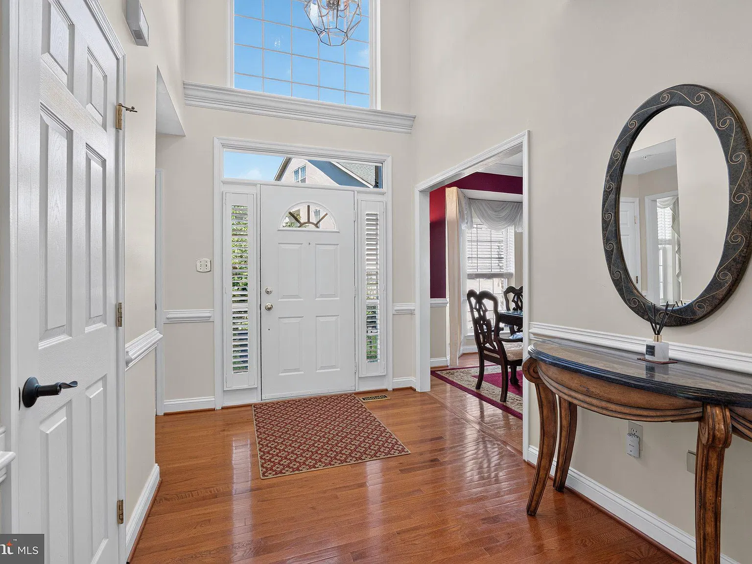4 bed, 3.5 bath, 3794 sqft, $3,300 — Photo 2