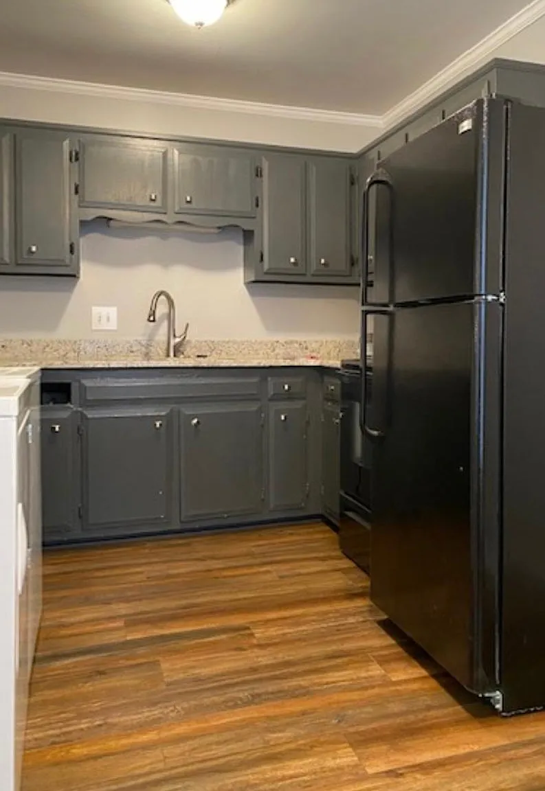 1 bed, 800 sqft, $1,380 — Photo 2
