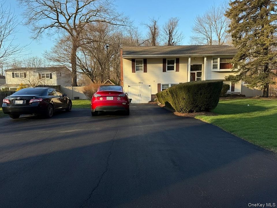 1st image of 160 Lincoln Boulevard