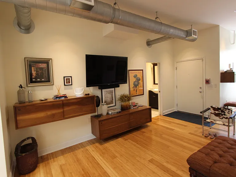 139 7th St #2000 — Photo 44