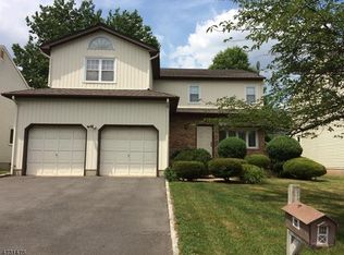 113 Apple Tree Ln, Union, NJ 07083