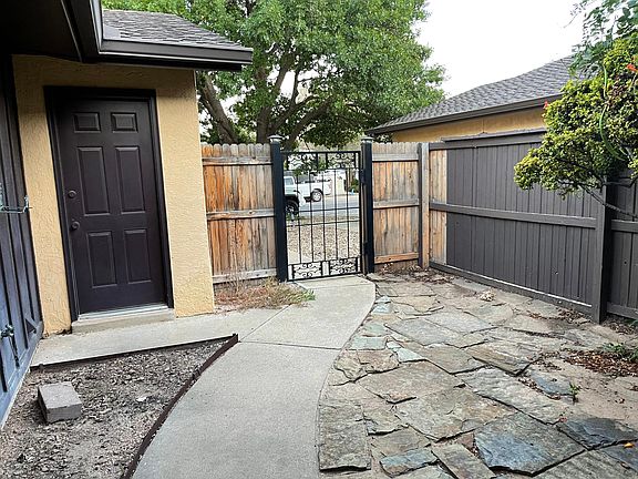 2nd image of 31 Cottonwood Ln