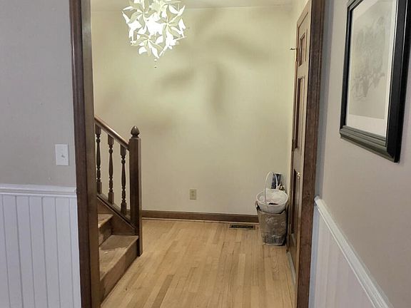5th image of 3305 Campbell Rd