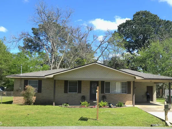 211 Yvonne St, Broussard, LA 70518
