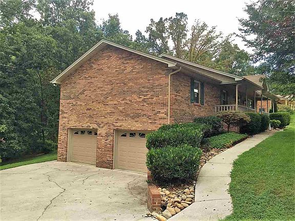 5th image of 3170 Naomi Dr