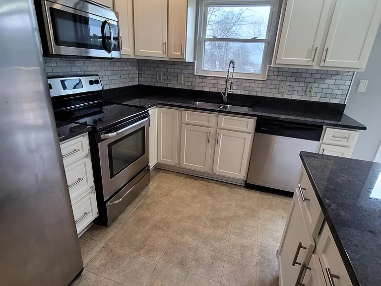 2589 Eastwind Ct — Photo 7