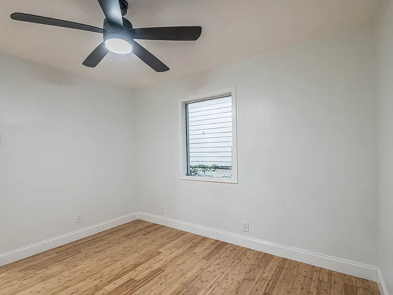 2303 Rosewood St #1 — Photo 11