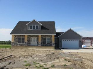 491 W Division Rd S, Valparaiso, IN 46385