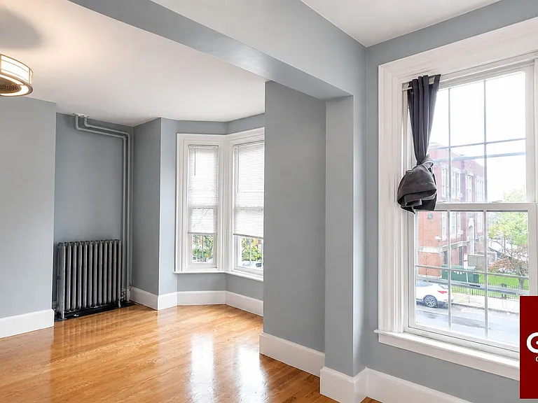 196 Dorchester St — Photo 7