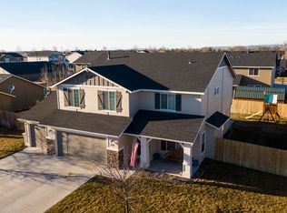 730 SW Nugget St, Mountain Home, ID 83647
