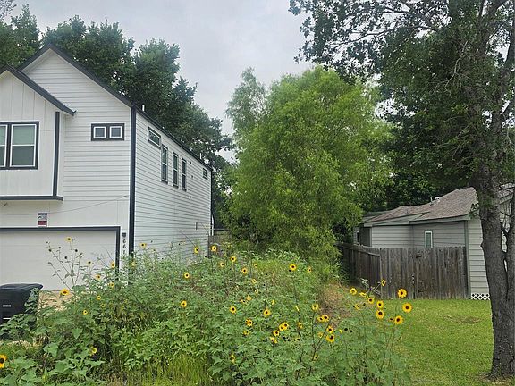5th image of 6612 Foster St
