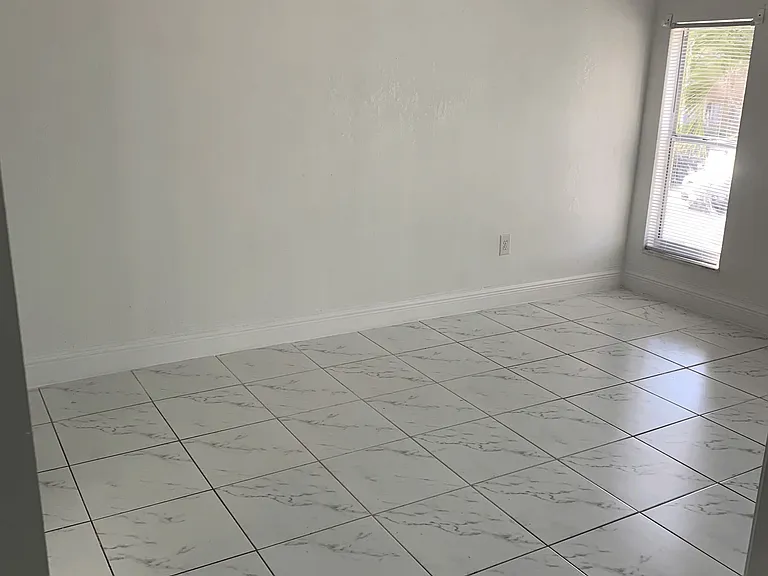 Westview Apartments — Photo 2