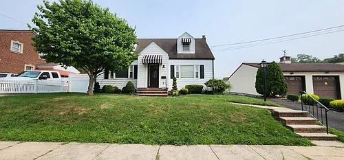 135 Morristown Rd Photo 1