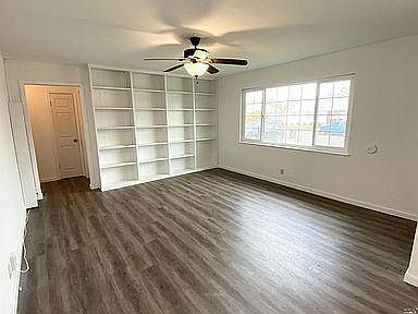 2nd image of 2437 Empire Pl